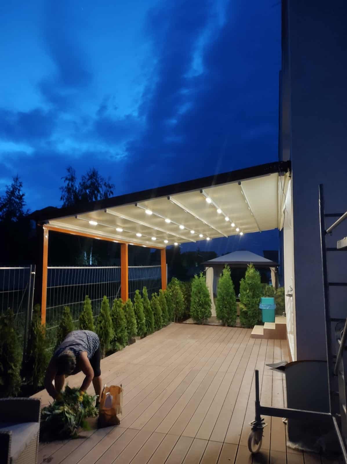 1c81810f-9ae7-4e53-920c-22e08de5d178