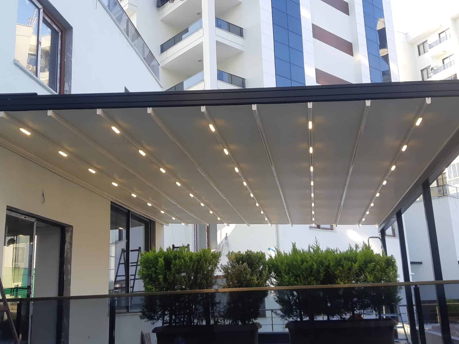 1ff8c94e-8450-478d-8887-047a2d64555e