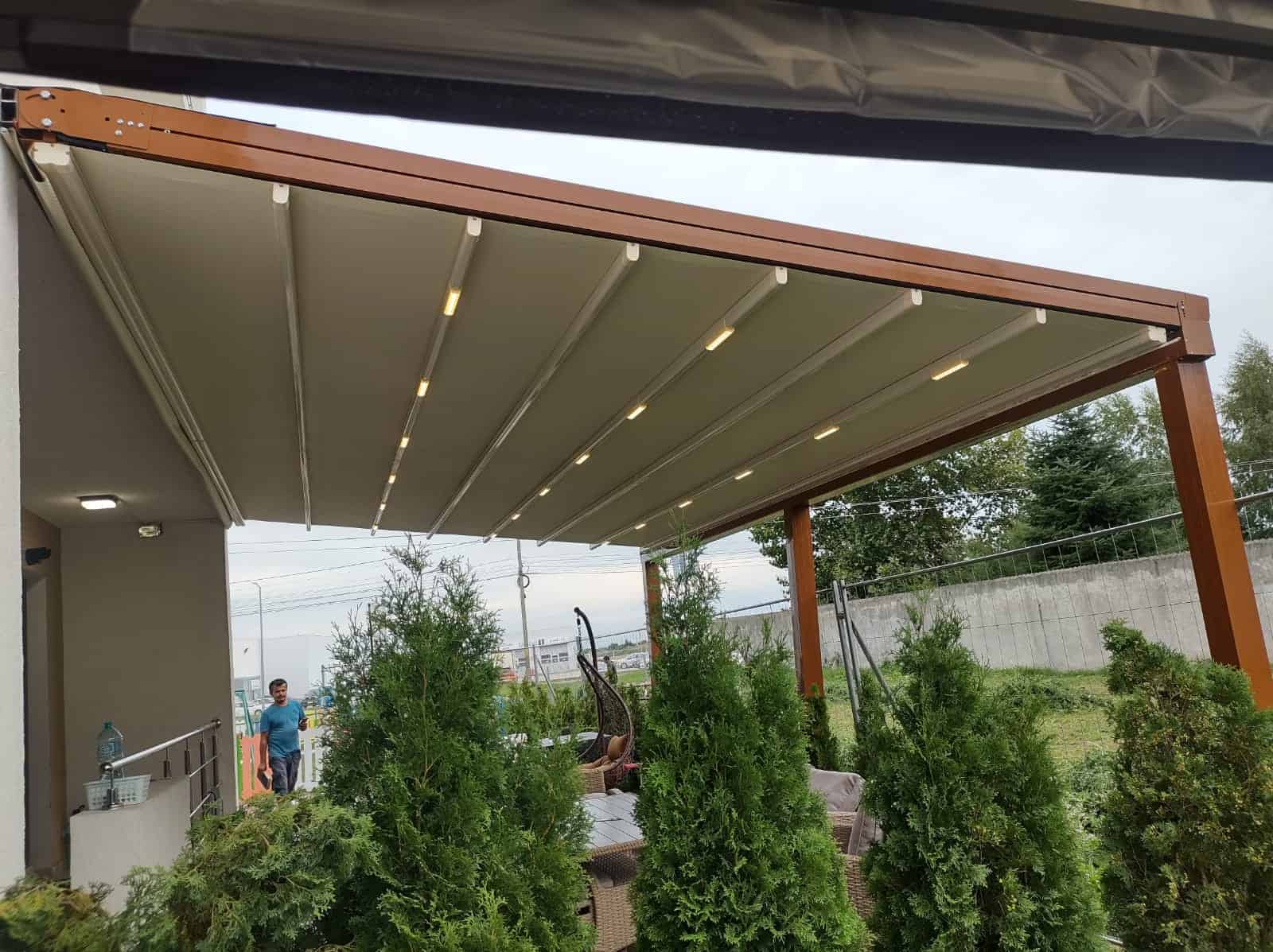 59c631e6-7d5b-41fe-b9d9-72913a1b0e0c