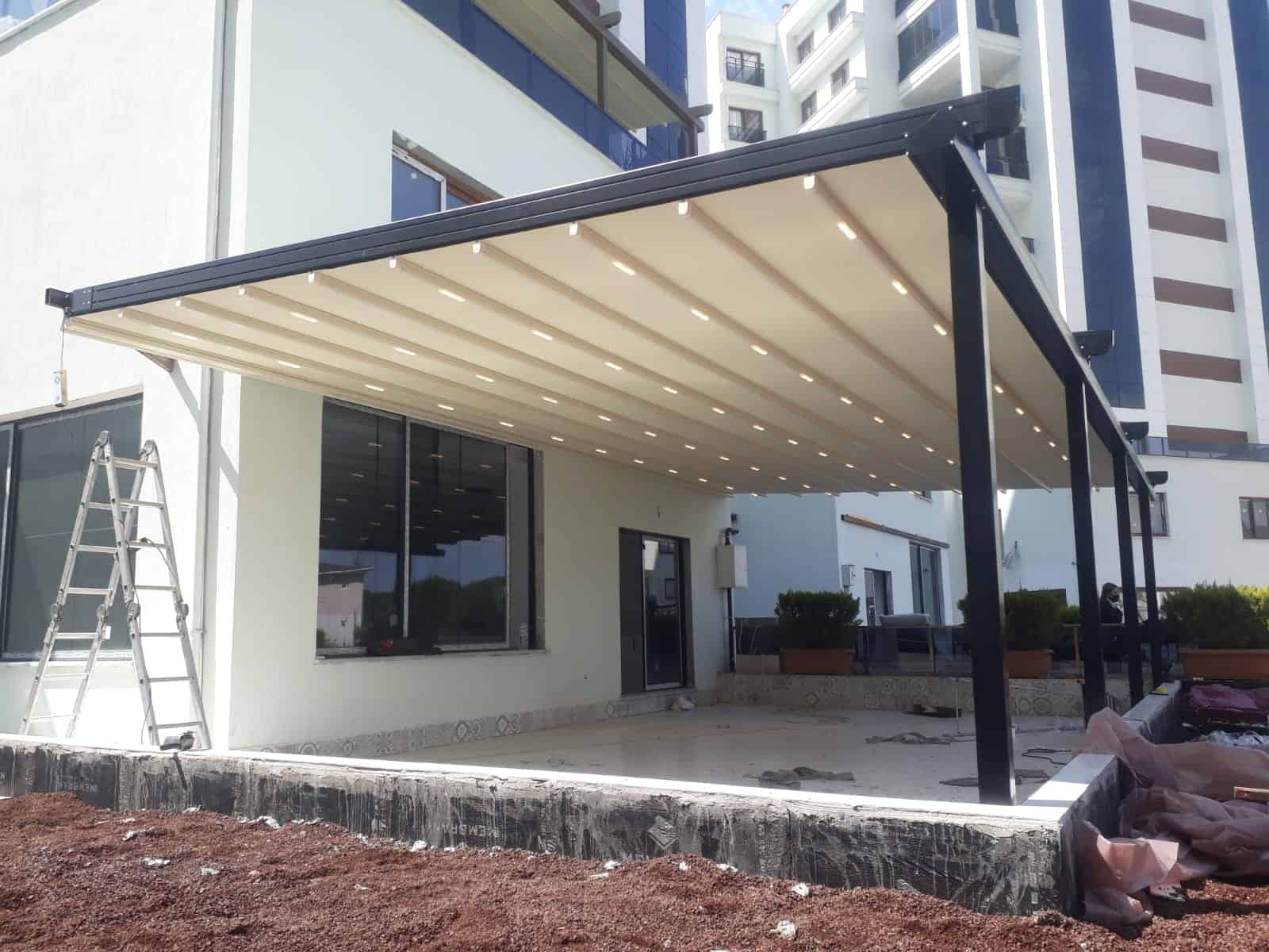 e1634a07-19a4-45a4-bf82-74421cf7f8c5